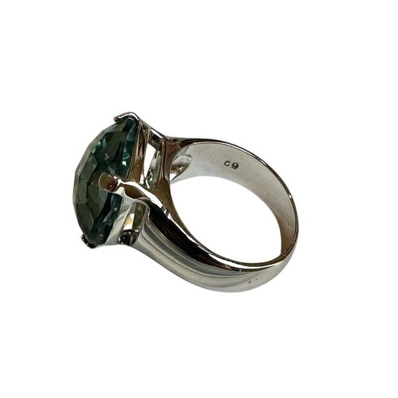 Swarovski Aqua Blue Crystal Chunky Ring (Swan Mark) – Retired - Picture 4 of 12